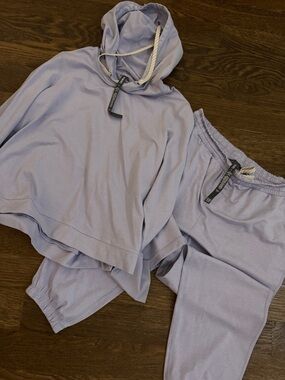 Vuori Lavender Hooded Sweatshirt with Contrast Drawcord